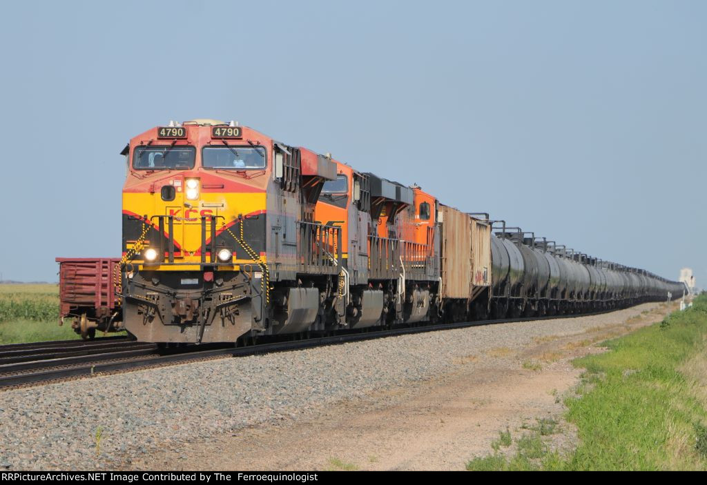 BNSF U Train 4790 West